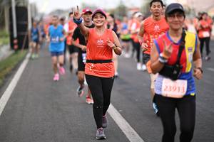 BIB: 23913
                            <button type="button" onclick="openModal(12350978)" class="btn btn-primary btn-sm float-right btn-popup" data-toggle="modal" data-target=".modal-high-quality">
                        <i class="fas fa-shopping-cart"></i> Add to Cart
                    </button>
                                            <button type="button" onclick="isThisMe(12350978, true)" class="btn btn-success btn-sm float-right btn-popup btn-isme hidden" data-toggle="tooltip" data-placement="bottom" title="นี่คือรูปของคุณใช่ไหม คลิกที่นี่เพื่อเอาเข้าอัลบั้ม">
                        <i class="fas fa-plus"></i> Add to album
                    </button>
                    <button type="button" onclick="isThisMe(12350978, false)" class="btn btn-warning btn-sm float-right btn-popup btn-isnotme hidden">
                        <i class="fas fa-ban"></i> Remove from album
                    </button>