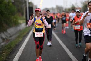 BIB: 211, 28144
                            <button type="button" onclick="openModal(12350942)" class="btn btn-primary btn-sm float-right btn-popup" data-toggle="modal" data-target=".modal-high-quality">
                        <i class="fas fa-shopping-cart"></i> Add to Cart
                    </button>
                                            <button type="button" onclick="isThisMe(12350942, true)" class="btn btn-success btn-sm float-right btn-popup btn-isme hidden" data-toggle="tooltip" data-placement="bottom" title="นี่คือรูปของคุณใช่ไหม คลิกที่นี่เพื่อเอาเข้าอัลบั้ม">
                        <i class="fas fa-plus"></i> Add to album
                    </button>
                    <button type="button" onclick="isThisMe(12350942, false)" class="btn btn-warning btn-sm float-right btn-popup btn-isnotme hidden">
                        <i class="fas fa-ban"></i> Remove from album
                    </button>