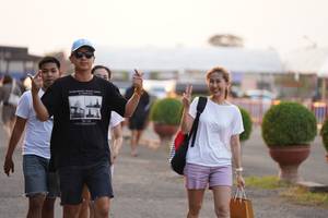 BIB: 
                            <button type="button" onclick="openModal(10644271)" class="btn btn-primary btn-sm float-right btn-popup" data-toggle="modal" data-target=".modal-high-quality">
                        <i class="fas fa-shopping-cart"></i> Add to Cart
                    </button>
                                            <button type="button" onclick="isThisMe(10644271, true)" class="btn btn-success btn-sm float-right btn-popup btn-isme hidden" data-toggle="tooltip" data-placement="bottom" title="นี่คือรูปของคุณใช่ไหม คลิกที่นี่เพื่อเอาเข้าอัลบั้ม">
                        <i class="fas fa-plus"></i> Add to album
                    </button>
                    <button type="button" onclick="isThisMe(10644271, false)" class="btn btn-warning btn-sm float-right btn-popup btn-isnotme hidden">
                        <i class="fas fa-ban"></i> Remove from album
                    </button>