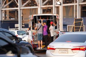 BIB: 400, 4362
                            <button type="button" onclick="openModal(10643902)" class="btn btn-primary btn-sm float-right btn-popup" data-toggle="modal" data-target=".modal-high-quality">
                        <i class="fas fa-shopping-cart"></i> Add to Cart
                    </button>
                                            <button type="button" onclick="isThisMe(10643902, true)" class="btn btn-success btn-sm float-right btn-popup btn-isme hidden" data-toggle="tooltip" data-placement="bottom" title="นี่คือรูปของคุณใช่ไหม คลิกที่นี่เพื่อเอาเข้าอัลบั้ม">
                        <i class="fas fa-plus"></i> Add to album
                    </button>
                    <button type="button" onclick="isThisMe(10643902, false)" class="btn btn-warning btn-sm float-right btn-popup btn-isnotme hidden">
                        <i class="fas fa-ban"></i> Remove from album
                    </button>