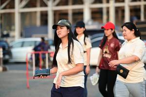 BIB: 
                            <button type="button" onclick="openModal(12273642)" class="btn btn-primary btn-sm float-right btn-popup" data-toggle="modal" data-target=".modal-high-quality">
                        <i class="fas fa-shopping-cart"></i> Add to Cart
                    </button>
                                            <button type="button" onclick="isThisMe(12273642, true)" class="btn btn-success btn-sm float-right btn-popup btn-isme hidden" data-toggle="tooltip" data-placement="bottom" title="นี่คือรูปของคุณใช่ไหม คลิกที่นี่เพื่อเอาเข้าอัลบั้ม">
                        <i class="fas fa-plus"></i> Add to album
                    </button>
                    <button type="button" onclick="isThisMe(12273642, false)" class="btn btn-warning btn-sm float-right btn-popup btn-isnotme hidden">
                        <i class="fas fa-ban"></i> Remove from album
                    </button>