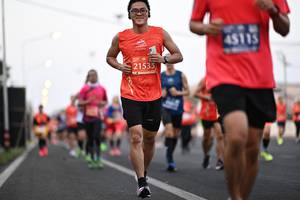 BIB: 45115, 21535
                            <button type="button" onclick="openModal(12350825)" class="btn btn-primary btn-sm float-right btn-popup" data-toggle="modal" data-target=".modal-high-quality">
                        <i class="fas fa-shopping-cart"></i> Add to Cart
                    </button>
                                            <button type="button" onclick="isThisMe(12350825, true)" class="btn btn-success btn-sm float-right btn-popup btn-isme hidden" data-toggle="tooltip" data-placement="bottom" title="นี่คือรูปของคุณใช่ไหม คลิกที่นี่เพื่อเอาเข้าอัลบั้ม">
                        <i class="fas fa-plus"></i> Add to album
                    </button>
                    <button type="button" onclick="isThisMe(12350825, false)" class="btn btn-warning btn-sm float-right btn-popup btn-isnotme hidden">
                        <i class="fas fa-ban"></i> Remove from album
                    </button>
