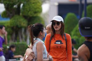 BIB: 
                            <button type="button" onclick="openModal(10644582)" class="btn btn-primary btn-sm float-right btn-popup" data-toggle="modal" data-target=".modal-high-quality">
                        <i class="fas fa-shopping-cart"></i> Add to Cart
                    </button>
                                            <button type="button" onclick="isThisMe(10644582, true)" class="btn btn-success btn-sm float-right btn-popup btn-isme hidden" data-toggle="tooltip" data-placement="bottom" title="นี่คือรูปของคุณใช่ไหม คลิกที่นี่เพื่อเอาเข้าอัลบั้ม">
                        <i class="fas fa-plus"></i> Add to album
                    </button>
                    <button type="button" onclick="isThisMe(10644582, false)" class="btn btn-warning btn-sm float-right btn-popup btn-isnotme hidden">
                        <i class="fas fa-ban"></i> Remove from album
                    </button>