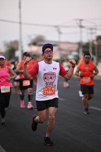 BIB: 29635, 25861
                            <button type="button" onclick="openModal(12348152)" class="btn btn-primary btn-sm float-right btn-popup" data-toggle="modal" data-target=".modal-high-quality">
                        <i class="fas fa-shopping-cart"></i> Add to Cart
                    </button>
                                            <button type="button" onclick="isThisMe(12348152, true)" class="btn btn-success btn-sm float-right btn-popup btn-isme hidden" data-toggle="tooltip" data-placement="bottom" title="นี่คือรูปของคุณใช่ไหม คลิกที่นี่เพื่อเอาเข้าอัลบั้ม">
                        <i class="fas fa-plus"></i> Add to album
                    </button>
                    <button type="button" onclick="isThisMe(12348152, false)" class="btn btn-warning btn-sm float-right btn-popup btn-isnotme hidden">
                        <i class="fas fa-ban"></i> Remove from album
                    </button>
