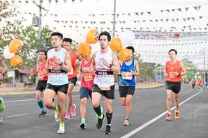 BIB: 1943, 25739
                            <button type="button" onclick="openModal(10674049)" class="btn btn-primary btn-sm float-right btn-popup" data-toggle="modal" data-target=".modal-high-quality">
                        <i class="fas fa-shopping-cart"></i> Add to Cart
                    </button>
                                            <button type="button" onclick="isThisMe(10674049, true)" class="btn btn-success btn-sm float-right btn-popup btn-isme hidden" data-toggle="tooltip" data-placement="bottom" title="นี่คือรูปของคุณใช่ไหม คลิกที่นี่เพื่อเอาเข้าอัลบั้ม">
                        <i class="fas fa-plus"></i> Add to album
                    </button>
                    <button type="button" onclick="isThisMe(10674049, false)" class="btn btn-warning btn-sm float-right btn-popup btn-isnotme hidden">
                        <i class="fas fa-ban"></i> Remove from album
                    </button>