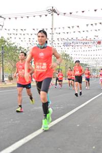BIB: 20149
                            <button type="button" onclick="openModal(10800177)" class="btn btn-primary btn-sm float-right btn-popup" data-toggle="modal" data-target=".modal-high-quality">
                        <i class="fas fa-shopping-cart"></i> Add to Cart
                    </button>
                                            <button type="button" onclick="isThisMe(10800177, true)" class="btn btn-success btn-sm float-right btn-popup btn-isme hidden" data-toggle="tooltip" data-placement="bottom" title="นี่คือรูปของคุณใช่ไหม คลิกที่นี่เพื่อเอาเข้าอัลบั้ม">
                        <i class="fas fa-plus"></i> Add to album
                    </button>
                    <button type="button" onclick="isThisMe(10800177, false)" class="btn btn-warning btn-sm float-right btn-popup btn-isnotme hidden">
                        <i class="fas fa-ban"></i> Remove from album
                    </button>