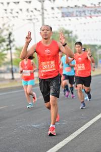 BIB: 20139
                            <button type="button" onclick="openModal(10877774)" class="btn btn-primary btn-sm float-right btn-popup" data-toggle="modal" data-target=".modal-high-quality">
                        <i class="fas fa-shopping-cart"></i> Add to Cart
                    </button>
                                            <button type="button" onclick="isThisMe(10877774, true)" class="btn btn-success btn-sm float-right btn-popup btn-isme hidden" data-toggle="tooltip" data-placement="bottom" title="นี่คือรูปของคุณใช่ไหม คลิกที่นี่เพื่อเอาเข้าอัลบั้ม">
                        <i class="fas fa-plus"></i> Add to album
                    </button>
                    <button type="button" onclick="isThisMe(10877774, false)" class="btn btn-warning btn-sm float-right btn-popup btn-isnotme hidden">
                        <i class="fas fa-ban"></i> Remove from album
                    </button>