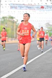 BIB: 979
                            <button type="button" onclick="openModal(10717551)" class="btn btn-primary btn-sm float-right btn-popup" data-toggle="modal" data-target=".modal-high-quality">
                        <i class="fas fa-shopping-cart"></i> Add to Cart
                    </button>
                                            <button type="button" onclick="isThisMe(10717551, true)" class="btn btn-success btn-sm float-right btn-popup btn-isme hidden" data-toggle="tooltip" data-placement="bottom" title="นี่คือรูปของคุณใช่ไหม คลิกที่นี่เพื่อเอาเข้าอัลบั้ม">
                        <i class="fas fa-plus"></i> Add to album
                    </button>
                    <button type="button" onclick="isThisMe(10717551, false)" class="btn btn-warning btn-sm float-right btn-popup btn-isnotme hidden">
                        <i class="fas fa-ban"></i> Remove from album
                    </button>