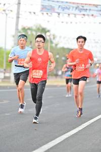BIB: 210, 22069, 20439
                            <button type="button" onclick="openModal(10736284)" class="btn btn-primary btn-sm float-right btn-popup" data-toggle="modal" data-target=".modal-high-quality">
                        <i class="fas fa-shopping-cart"></i> Add to Cart
                    </button>
                                            <button type="button" onclick="isThisMe(10736284, true)" class="btn btn-success btn-sm float-right btn-popup btn-isme hidden" data-toggle="tooltip" data-placement="bottom" title="นี่คือรูปของคุณใช่ไหม คลิกที่นี่เพื่อเอาเข้าอัลบั้ม">
                        <i class="fas fa-plus"></i> Add to album
                    </button>
                    <button type="button" onclick="isThisMe(10736284, false)" class="btn btn-warning btn-sm float-right btn-popup btn-isnotme hidden">
                        <i class="fas fa-ban"></i> Remove from album
                    </button>