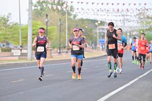 BIB: 23270, 23779, 22213
                            <button type="button" onclick="openModal(10768254)" class="btn btn-primary btn-sm float-right btn-popup" data-toggle="modal" data-target=".modal-high-quality">
                        <i class="fas fa-shopping-cart"></i> Add to Cart
                    </button>
                                            <button type="button" onclick="isThisMe(10768254, true)" class="btn btn-success btn-sm float-right btn-popup btn-isme hidden" data-toggle="tooltip" data-placement="bottom" title="นี่คือรูปของคุณใช่ไหม คลิกที่นี่เพื่อเอาเข้าอัลบั้ม">
                        <i class="fas fa-plus"></i> Add to album
                    </button>
                    <button type="button" onclick="isThisMe(10768254, false)" class="btn btn-warning btn-sm float-right btn-popup btn-isnotme hidden">
                        <i class="fas fa-ban"></i> Remove from album
                    </button>