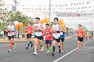 BIB: 2573, 21198
                            <button type="button" onclick="openModal(10673857)" class="btn btn-primary btn-sm float-right btn-popup" data-toggle="modal" data-target=".modal-high-quality">
                        <i class="fas fa-shopping-cart"></i> Add to Cart
                    </button>
                                            <button type="button" onclick="isThisMe(10673857, true)" class="btn btn-success btn-sm float-right btn-popup btn-isme hidden" data-toggle="tooltip" data-placement="bottom" title="นี่คือรูปของคุณใช่ไหม คลิกที่นี่เพื่อเอาเข้าอัลบั้ม">
                        <i class="fas fa-plus"></i> Add to album
                    </button>
                    <button type="button" onclick="isThisMe(10673857, false)" class="btn btn-warning btn-sm float-right btn-popup btn-isnotme hidden">
                        <i class="fas fa-ban"></i> Remove from album
                    </button>