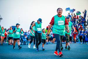 BIB: 80245, 040, 53176, 51525
                            <button type="button" onclick="openModal(10562675)" class="btn btn-primary btn-sm float-right btn-popup" data-toggle="modal" data-target=".modal-high-quality">
                        <i class="fas fa-shopping-cart"></i> Add to Cart
                    </button>
                                            <button type="button" onclick="isThisMe(10562675, true)" class="btn btn-success btn-sm float-right btn-popup btn-isme hidden" data-toggle="tooltip" data-placement="bottom" title="นี่คือรูปของคุณใช่ไหม คลิกที่นี่เพื่อเอาเข้าอัลบั้ม">
                        <i class="fas fa-plus"></i> Add to album
                    </button>
                    <button type="button" onclick="isThisMe(10562675, false)" class="btn btn-warning btn-sm float-right btn-popup btn-isnotme hidden">
                        <i class="fas fa-ban"></i> Remove from album
                    </button>