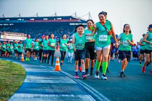 BIB: 0740, 51194, 074, 50036
                            <button type="button" onclick="openModal(10561245)" class="btn btn-primary btn-sm float-right btn-popup" data-toggle="modal" data-target=".modal-high-quality">
                        <i class="fas fa-shopping-cart"></i> Add to Cart
                    </button>
                                            <button type="button" onclick="isThisMe(10561245, true)" class="btn btn-success btn-sm float-right btn-popup btn-isme hidden" data-toggle="tooltip" data-placement="bottom" title="นี่คือรูปของคุณใช่ไหม คลิกที่นี่เพื่อเอาเข้าอัลบั้ม">
                        <i class="fas fa-plus"></i> Add to album
                    </button>
                    <button type="button" onclick="isThisMe(10561245, false)" class="btn btn-warning btn-sm float-right btn-popup btn-isnotme hidden">
                        <i class="fas fa-ban"></i> Remove from album
                    </button>