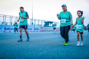 BIB: 53207, 3289, 52209
                            <button type="button" onclick="openModal(10568431)" class="btn btn-primary btn-sm float-right btn-popup" data-toggle="modal" data-target=".modal-high-quality">
                        <i class="fas fa-shopping-cart"></i> Add to Cart
                    </button>
                                            <button type="button" onclick="isThisMe(10568431, true)" class="btn btn-success btn-sm float-right btn-popup btn-isme hidden" data-toggle="tooltip" data-placement="bottom" title="นี่คือรูปของคุณใช่ไหม คลิกที่นี่เพื่อเอาเข้าอัลบั้ม">
                        <i class="fas fa-plus"></i> Add to album
                    </button>
                    <button type="button" onclick="isThisMe(10568431, false)" class="btn btn-warning btn-sm float-right btn-popup btn-isnotme hidden">
                        <i class="fas fa-ban"></i> Remove from album
                    </button>