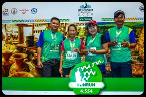 BIB: 863, 031, 52671, 4554
                            <button type="button" onclick="openModal(10569131)" class="btn btn-primary btn-sm float-right btn-popup" data-toggle="modal" data-target=".modal-high-quality">
                        <i class="fas fa-shopping-cart"></i> Add to Cart
                    </button>
                                            <button type="button" onclick="isThisMe(10569131, true)" class="btn btn-success btn-sm float-right btn-popup btn-isme hidden" data-toggle="tooltip" data-placement="bottom" title="นี่คือรูปของคุณใช่ไหม คลิกที่นี่เพื่อเอาเข้าอัลบั้ม">
                        <i class="fas fa-plus"></i> Add to album
                    </button>
                    <button type="button" onclick="isThisMe(10569131, false)" class="btn btn-warning btn-sm float-right btn-popup btn-isnotme hidden">
                        <i class="fas fa-ban"></i> Remove from album
                    </button>