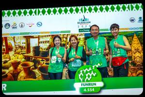 BIB: 524, 53112, 4554
                            <button type="button" onclick="openModal(10551426)" class="btn btn-primary btn-sm float-right btn-popup" data-toggle="modal" data-target=".modal-high-quality">
                        <i class="fas fa-shopping-cart"></i> Add to Cart
                    </button>
                                            <button type="button" onclick="isThisMe(10551426, true)" class="btn btn-success btn-sm float-right btn-popup btn-isme hidden" data-toggle="tooltip" data-placement="bottom" title="นี่คือรูปของคุณใช่ไหม คลิกที่นี่เพื่อเอาเข้าอัลบั้ม">
                        <i class="fas fa-plus"></i> Add to album
                    </button>
                    <button type="button" onclick="isThisMe(10551426, false)" class="btn btn-warning btn-sm float-right btn-popup btn-isnotme hidden">
                        <i class="fas fa-ban"></i> Remove from album
                    </button>