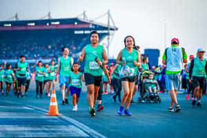 BIB: 52772, 51574, 2275
                            <button type="button" onclick="openModal(10561872)" class="btn btn-primary btn-sm float-right btn-popup" data-toggle="modal" data-target=".modal-high-quality">
                        <i class="fas fa-shopping-cart"></i> Add to Cart
                    </button>
                                            <button type="button" onclick="isThisMe(10561872, true)" class="btn btn-success btn-sm float-right btn-popup btn-isme hidden" data-toggle="tooltip" data-placement="bottom" title="นี่คือรูปของคุณใช่ไหม คลิกที่นี่เพื่อเอาเข้าอัลบั้ม">
                        <i class="fas fa-plus"></i> Add to album
                    </button>
                    <button type="button" onclick="isThisMe(10561872, false)" class="btn btn-warning btn-sm float-right btn-popup btn-isnotme hidden">
                        <i class="fas fa-ban"></i> Remove from album
                    </button>