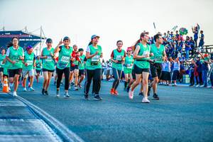 BIB: 0860, 52524
                            <button type="button" onclick="openModal(10558805)" class="btn btn-primary btn-sm float-right btn-popup" data-toggle="modal" data-target=".modal-high-quality">
                        <i class="fas fa-shopping-cart"></i> Add to Cart
                    </button>
                                            <button type="button" onclick="isThisMe(10558805, true)" class="btn btn-success btn-sm float-right btn-popup btn-isme hidden" data-toggle="tooltip" data-placement="bottom" title="นี่คือรูปของคุณใช่ไหม คลิกที่นี่เพื่อเอาเข้าอัลบั้ม">
                        <i class="fas fa-plus"></i> Add to album
                    </button>
                    <button type="button" onclick="isThisMe(10558805, false)" class="btn btn-warning btn-sm float-right btn-popup btn-isnotme hidden">
                        <i class="fas fa-ban"></i> Remove from album
                    </button>