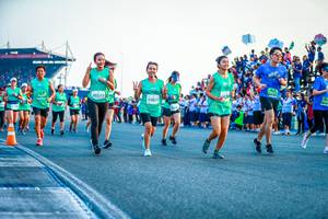 BIB: 041, 0571, 70297, 50855
                            <button type="button" onclick="openModal(10557575)" class="btn btn-primary btn-sm float-right btn-popup" data-toggle="modal" data-target=".modal-high-quality">
                        <i class="fas fa-shopping-cart"></i> Add to Cart
                    </button>
                                            <button type="button" onclick="isThisMe(10557575, true)" class="btn btn-success btn-sm float-right btn-popup btn-isme hidden" data-toggle="tooltip" data-placement="bottom" title="นี่คือรูปของคุณใช่ไหม คลิกที่นี่เพื่อเอาเข้าอัลบั้ม">
                        <i class="fas fa-plus"></i> Add to album
                    </button>
                    <button type="button" onclick="isThisMe(10557575, false)" class="btn btn-warning btn-sm float-right btn-popup btn-isnotme hidden">
                        <i class="fas fa-ban"></i> Remove from album
                    </button>