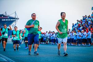 BIB: 0261, 51928, 52817
                            <button type="button" onclick="openModal(10563433)" class="btn btn-primary btn-sm float-right btn-popup" data-toggle="modal" data-target=".modal-high-quality">
                        <i class="fas fa-shopping-cart"></i> Add to Cart
                    </button>
                                            <button type="button" onclick="isThisMe(10563433, true)" class="btn btn-success btn-sm float-right btn-popup btn-isme hidden" data-toggle="tooltip" data-placement="bottom" title="นี่คือรูปของคุณใช่ไหม คลิกที่นี่เพื่อเอาเข้าอัลบั้ม">
                        <i class="fas fa-plus"></i> Add to album
                    </button>
                    <button type="button" onclick="isThisMe(10563433, false)" class="btn btn-warning btn-sm float-right btn-popup btn-isnotme hidden">
                        <i class="fas fa-ban"></i> Remove from album
                    </button>