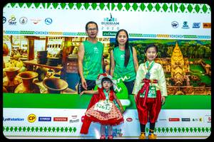 BIB: 202, 52632
                            <button type="button" onclick="openModal(10551376)" class="btn btn-primary btn-sm float-right btn-popup" data-toggle="modal" data-target=".modal-high-quality">
                        <i class="fas fa-shopping-cart"></i> Add to Cart
                    </button>
                                            <button type="button" onclick="isThisMe(10551376, true)" class="btn btn-success btn-sm float-right btn-popup btn-isme hidden" data-toggle="tooltip" data-placement="bottom" title="นี่คือรูปของคุณใช่ไหม คลิกที่นี่เพื่อเอาเข้าอัลบั้ม">
                        <i class="fas fa-plus"></i> Add to album
                    </button>
                    <button type="button" onclick="isThisMe(10551376, false)" class="btn btn-warning btn-sm float-right btn-popup btn-isnotme hidden">
                        <i class="fas fa-ban"></i> Remove from album
                    </button>