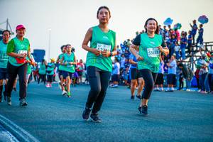 BIB: 192, 53155
                            <button type="button" onclick="openModal(10561253)" class="btn btn-primary btn-sm float-right btn-popup" data-toggle="modal" data-target=".modal-high-quality">
                        <i class="fas fa-shopping-cart"></i> Add to Cart
                    </button>
                                            <button type="button" onclick="isThisMe(10561253, true)" class="btn btn-success btn-sm float-right btn-popup btn-isme hidden" data-toggle="tooltip" data-placement="bottom" title="นี่คือรูปของคุณใช่ไหม คลิกที่นี่เพื่อเอาเข้าอัลบั้ม">
                        <i class="fas fa-plus"></i> Add to album
                    </button>
                    <button type="button" onclick="isThisMe(10561253, false)" class="btn btn-warning btn-sm float-right btn-popup btn-isnotme hidden">
                        <i class="fas fa-ban"></i> Remove from album
                    </button>