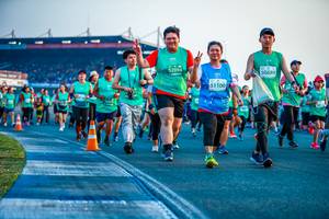 BIB: 52094, 50689, 1100
                            <button type="button" onclick="openModal(10561353)" class="btn btn-primary btn-sm float-right btn-popup" data-toggle="modal" data-target=".modal-high-quality">
                        <i class="fas fa-shopping-cart"></i> Add to Cart
                    </button>
                                            <button type="button" onclick="isThisMe(10561353, true)" class="btn btn-success btn-sm float-right btn-popup btn-isme hidden" data-toggle="tooltip" data-placement="bottom" title="นี่คือรูปของคุณใช่ไหม คลิกที่นี่เพื่อเอาเข้าอัลบั้ม">
                        <i class="fas fa-plus"></i> Add to album
                    </button>
                    <button type="button" onclick="isThisMe(10561353, false)" class="btn btn-warning btn-sm float-right btn-popup btn-isnotme hidden">
                        <i class="fas fa-ban"></i> Remove from album
                    </button>