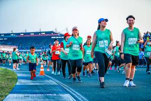 BIB: 53173, 53273, 51250, 5135, 532, 072
                            <button type="button" onclick="openModal(10562745)" class="btn btn-primary btn-sm float-right btn-popup" data-toggle="modal" data-target=".modal-high-quality">
                        <i class="fas fa-shopping-cart"></i> Add to Cart
                    </button>
                                            <button type="button" onclick="isThisMe(10562745, true)" class="btn btn-success btn-sm float-right btn-popup btn-isme hidden" data-toggle="tooltip" data-placement="bottom" title="นี่คือรูปของคุณใช่ไหม คลิกที่นี่เพื่อเอาเข้าอัลบั้ม">
                        <i class="fas fa-plus"></i> Add to album
                    </button>
                    <button type="button" onclick="isThisMe(10562745, false)" class="btn btn-warning btn-sm float-right btn-popup btn-isnotme hidden">
                        <i class="fas fa-ban"></i> Remove from album
                    </button>