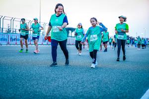 BIB: 533, 0898, 52781
                            <button type="button" onclick="openModal(10567924)" class="btn btn-primary btn-sm float-right btn-popup" data-toggle="modal" data-target=".modal-high-quality">
                        <i class="fas fa-shopping-cart"></i> Add to Cart
                    </button>
                                            <button type="button" onclick="isThisMe(10567924, true)" class="btn btn-success btn-sm float-right btn-popup btn-isme hidden" data-toggle="tooltip" data-placement="bottom" title="นี่คือรูปของคุณใช่ไหม คลิกที่นี่เพื่อเอาเข้าอัลบั้ม">
                        <i class="fas fa-plus"></i> Add to album
                    </button>
                    <button type="button" onclick="isThisMe(10567924, false)" class="btn btn-warning btn-sm float-right btn-popup btn-isnotme hidden">
                        <i class="fas fa-ban"></i> Remove from album
                    </button>