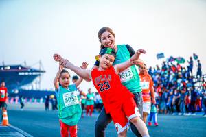 BIB: 5612, 5053
                            <button type="button" onclick="openModal(10564028)" class="btn btn-primary btn-sm float-right btn-popup" data-toggle="modal" data-target=".modal-high-quality">
                        <i class="fas fa-shopping-cart"></i> Add to Cart
                    </button>
                                            <button type="button" onclick="isThisMe(10564028, true)" class="btn btn-success btn-sm float-right btn-popup btn-isme hidden" data-toggle="tooltip" data-placement="bottom" title="นี่คือรูปของคุณใช่ไหม คลิกที่นี่เพื่อเอาเข้าอัลบั้ม">
                        <i class="fas fa-plus"></i> Add to album
                    </button>
                    <button type="button" onclick="isThisMe(10564028, false)" class="btn btn-warning btn-sm float-right btn-popup btn-isnotme hidden">
                        <i class="fas fa-ban"></i> Remove from album
                    </button>