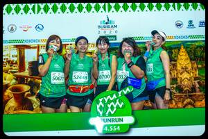 BIB: 000, 433, 0700, 5332, 52448, 50677, 4554
                            <button type="button" onclick="openModal(10551123)" class="btn btn-primary btn-sm float-right btn-popup" data-toggle="modal" data-target=".modal-high-quality">
                        <i class="fas fa-shopping-cart"></i> Add to Cart
                    </button>
                                            <button type="button" onclick="isThisMe(10551123, true)" class="btn btn-success btn-sm float-right btn-popup btn-isme hidden" data-toggle="tooltip" data-placement="bottom" title="นี่คือรูปของคุณใช่ไหม คลิกที่นี่เพื่อเอาเข้าอัลบั้ม">
                        <i class="fas fa-plus"></i> Add to album
                    </button>
                    <button type="button" onclick="isThisMe(10551123, false)" class="btn btn-warning btn-sm float-right btn-popup btn-isnotme hidden">
                        <i class="fas fa-ban"></i> Remove from album
                    </button>