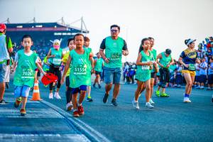 BIB: 7074, 5233, 51554, 70261
                            <button type="button" onclick="openModal(10561687)" class="btn btn-primary btn-sm float-right btn-popup" data-toggle="modal" data-target=".modal-high-quality">
                        <i class="fas fa-shopping-cart"></i> Add to Cart
                    </button>
                                            <button type="button" onclick="isThisMe(10561687, true)" class="btn btn-success btn-sm float-right btn-popup btn-isme hidden" data-toggle="tooltip" data-placement="bottom" title="นี่คือรูปของคุณใช่ไหม คลิกที่นี่เพื่อเอาเข้าอัลบั้ม">
                        <i class="fas fa-plus"></i> Add to album
                    </button>
                    <button type="button" onclick="isThisMe(10561687, false)" class="btn btn-warning btn-sm float-right btn-popup btn-isnotme hidden">
                        <i class="fas fa-ban"></i> Remove from album
                    </button>