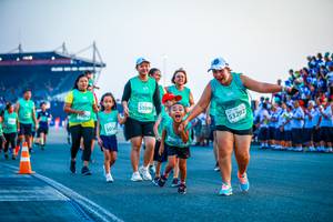 BIB: 1090, 53292
                            <button type="button" onclick="openModal(10563209)" class="btn btn-primary btn-sm float-right btn-popup" data-toggle="modal" data-target=".modal-high-quality">
                        <i class="fas fa-shopping-cart"></i> Add to Cart
                    </button>
                                            <button type="button" onclick="isThisMe(10563209, true)" class="btn btn-success btn-sm float-right btn-popup btn-isme hidden" data-toggle="tooltip" data-placement="bottom" title="นี่คือรูปของคุณใช่ไหม คลิกที่นี่เพื่อเอาเข้าอัลบั้ม">
                        <i class="fas fa-plus"></i> Add to album
                    </button>
                    <button type="button" onclick="isThisMe(10563209, false)" class="btn btn-warning btn-sm float-right btn-popup btn-isnotme hidden">
                        <i class="fas fa-ban"></i> Remove from album
                    </button>