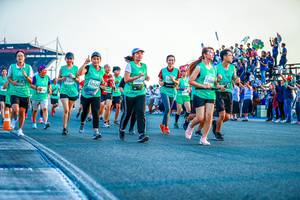 BIB: 5164, 52524, 3106
                            <button type="button" onclick="openModal(10558807)" class="btn btn-primary btn-sm float-right btn-popup" data-toggle="modal" data-target=".modal-high-quality">
                        <i class="fas fa-shopping-cart"></i> Add to Cart
                    </button>
                                            <button type="button" onclick="isThisMe(10558807, true)" class="btn btn-success btn-sm float-right btn-popup btn-isme hidden" data-toggle="tooltip" data-placement="bottom" title="นี่คือรูปของคุณใช่ไหม คลิกที่นี่เพื่อเอาเข้าอัลบั้ม">
                        <i class="fas fa-plus"></i> Add to album
                    </button>
                    <button type="button" onclick="isThisMe(10558807, false)" class="btn btn-warning btn-sm float-right btn-popup btn-isnotme hidden">
                        <i class="fas fa-ban"></i> Remove from album
                    </button>