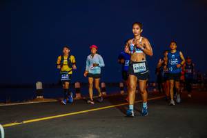 BIB: 40604, 43085, 4043
                            <button type="button" onclick="openModal(11031421)" class="btn btn-primary btn-sm float-right btn-popup" data-toggle="modal" data-target=".modal-high-quality">
                        <i class="fas fa-shopping-cart"></i> Add to Cart
                    </button>
                                            <button type="button" onclick="isThisMe(11031421, true)" class="btn btn-success btn-sm float-right btn-popup btn-isme hidden" data-toggle="tooltip" data-placement="bottom" title="นี่คือรูปของคุณใช่ไหม คลิกที่นี่เพื่อเอาเข้าอัลบั้ม">
                        <i class="fas fa-plus"></i> Add to album
                    </button>
                    <button type="button" onclick="isThisMe(11031421, false)" class="btn btn-warning btn-sm float-right btn-popup btn-isnotme hidden">
                        <i class="fas fa-ban"></i> Remove from album
                    </button>