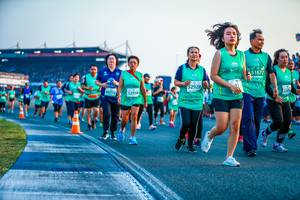 BIB: 51872, 52929, 0772, 52708
                            <button type="button" onclick="openModal(10561442)" class="btn btn-primary btn-sm float-right btn-popup" data-toggle="modal" data-target=".modal-high-quality">
                        <i class="fas fa-shopping-cart"></i> Add to Cart
                    </button>
                                            <button type="button" onclick="isThisMe(10561442, true)" class="btn btn-success btn-sm float-right btn-popup btn-isme hidden" data-toggle="tooltip" data-placement="bottom" title="นี่คือรูปของคุณใช่ไหม คลิกที่นี่เพื่อเอาเข้าอัลบั้ม">
                        <i class="fas fa-plus"></i> Add to album
                    </button>
                    <button type="button" onclick="isThisMe(10561442, false)" class="btn btn-warning btn-sm float-right btn-popup btn-isnotme hidden">
                        <i class="fas fa-ban"></i> Remove from album
                    </button>