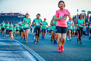 BIB: 1146, 2685
                            <button type="button" onclick="openModal(10559706)" class="btn btn-primary btn-sm float-right btn-popup" data-toggle="modal" data-target=".modal-high-quality">
                        <i class="fas fa-shopping-cart"></i> Add to Cart
                    </button>
                                            <button type="button" onclick="isThisMe(10559706, true)" class="btn btn-success btn-sm float-right btn-popup btn-isme hidden" data-toggle="tooltip" data-placement="bottom" title="นี่คือรูปของคุณใช่ไหม คลิกที่นี่เพื่อเอาเข้าอัลบั้ม">
                        <i class="fas fa-plus"></i> Add to album
                    </button>
                    <button type="button" onclick="isThisMe(10559706, false)" class="btn btn-warning btn-sm float-right btn-popup btn-isnotme hidden">
                        <i class="fas fa-ban"></i> Remove from album
                    </button>