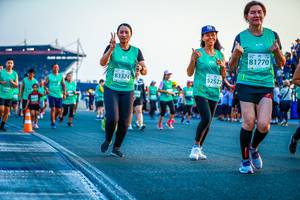 BIB: 81770, 52522, 83374
                            <button type="button" onclick="openModal(10561336)" class="btn btn-primary btn-sm float-right btn-popup" data-toggle="modal" data-target=".modal-high-quality">
                        <i class="fas fa-shopping-cart"></i> Add to Cart
                    </button>
                                            <button type="button" onclick="isThisMe(10561336, true)" class="btn btn-success btn-sm float-right btn-popup btn-isme hidden" data-toggle="tooltip" data-placement="bottom" title="นี่คือรูปของคุณใช่ไหม คลิกที่นี่เพื่อเอาเข้าอัลบั้ม">
                        <i class="fas fa-plus"></i> Add to album
                    </button>
                    <button type="button" onclick="isThisMe(10561336, false)" class="btn btn-warning btn-sm float-right btn-popup btn-isnotme hidden">
                        <i class="fas fa-ban"></i> Remove from album
                    </button>