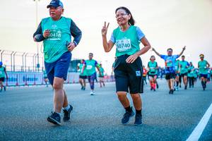 BIB: 0418, 50740
                            <button type="button" onclick="openModal(10564222)" class="btn btn-primary btn-sm float-right btn-popup" data-toggle="modal" data-target=".modal-high-quality">
                        <i class="fas fa-shopping-cart"></i> Add to Cart
                    </button>
                                            <button type="button" onclick="isThisMe(10564222, true)" class="btn btn-success btn-sm float-right btn-popup btn-isme hidden" data-toggle="tooltip" data-placement="bottom" title="นี่คือรูปของคุณใช่ไหม คลิกที่นี่เพื่อเอาเข้าอัลบั้ม">
                        <i class="fas fa-plus"></i> Add to album
                    </button>
                    <button type="button" onclick="isThisMe(10564222, false)" class="btn btn-warning btn-sm float-right btn-popup btn-isnotme hidden">
                        <i class="fas fa-ban"></i> Remove from album
                    </button>