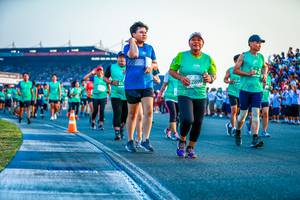 BIB: 2899
                            <button type="button" onclick="openModal(10560637)" class="btn btn-primary btn-sm float-right btn-popup" data-toggle="modal" data-target=".modal-high-quality">
                        <i class="fas fa-shopping-cart"></i> Add to Cart
                    </button>
                                            <button type="button" onclick="isThisMe(10560637, true)" class="btn btn-success btn-sm float-right btn-popup btn-isme hidden" data-toggle="tooltip" data-placement="bottom" title="นี่คือรูปของคุณใช่ไหม คลิกที่นี่เพื่อเอาเข้าอัลบั้ม">
                        <i class="fas fa-plus"></i> Add to album
                    </button>
                    <button type="button" onclick="isThisMe(10560637, false)" class="btn btn-warning btn-sm float-right btn-popup btn-isnotme hidden">
                        <i class="fas fa-ban"></i> Remove from album
                    </button>