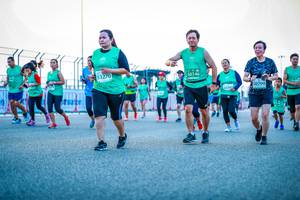 BIB: 53270, 50146, 50799, 1995
                            <button type="button" onclick="openModal(10567640)" class="btn btn-primary btn-sm float-right btn-popup" data-toggle="modal" data-target=".modal-high-quality">
                        <i class="fas fa-shopping-cart"></i> Add to Cart
                    </button>
                                            <button type="button" onclick="isThisMe(10567640, true)" class="btn btn-success btn-sm float-right btn-popup btn-isme hidden" data-toggle="tooltip" data-placement="bottom" title="นี่คือรูปของคุณใช่ไหม คลิกที่นี่เพื่อเอาเข้าอัลบั้ม">
                        <i class="fas fa-plus"></i> Add to album
                    </button>
                    <button type="button" onclick="isThisMe(10567640, false)" class="btn btn-warning btn-sm float-right btn-popup btn-isnotme hidden">
                        <i class="fas fa-ban"></i> Remove from album
                    </button>