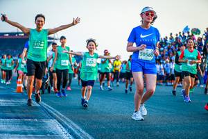 BIB: 51748, 50560, 52252
                            <button type="button" onclick="openModal(10561214)" class="btn btn-primary btn-sm float-right btn-popup" data-toggle="modal" data-target=".modal-high-quality">
                        <i class="fas fa-shopping-cart"></i> Add to Cart
                    </button>
                                            <button type="button" onclick="isThisMe(10561214, true)" class="btn btn-success btn-sm float-right btn-popup btn-isme hidden" data-toggle="tooltip" data-placement="bottom" title="นี่คือรูปของคุณใช่ไหม คลิกที่นี่เพื่อเอาเข้าอัลบั้ม">
                        <i class="fas fa-plus"></i> Add to album
                    </button>
                    <button type="button" onclick="isThisMe(10561214, false)" class="btn btn-warning btn-sm float-right btn-popup btn-isnotme hidden">
                        <i class="fas fa-ban"></i> Remove from album
                    </button>