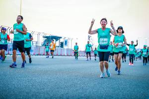 BIB: 320, 52840
                            <button type="button" onclick="openModal(10564142)" class="btn btn-primary btn-sm float-right btn-popup" data-toggle="modal" data-target=".modal-high-quality">
                        <i class="fas fa-shopping-cart"></i> Add to Cart
                    </button>
                                            <button type="button" onclick="isThisMe(10564142, true)" class="btn btn-success btn-sm float-right btn-popup btn-isme hidden" data-toggle="tooltip" data-placement="bottom" title="นี่คือรูปของคุณใช่ไหม คลิกที่นี่เพื่อเอาเข้าอัลบั้ม">
                        <i class="fas fa-plus"></i> Add to album
                    </button>
                    <button type="button" onclick="isThisMe(10564142, false)" class="btn btn-warning btn-sm float-right btn-popup btn-isnotme hidden">
                        <i class="fas fa-ban"></i> Remove from album
                    </button>