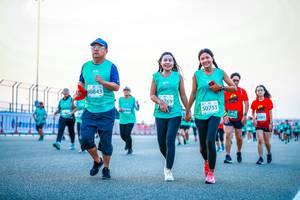 BIB: 0843, 50753
                            <button type="button" onclick="openModal(10564098)" class="btn btn-primary btn-sm float-right btn-popup" data-toggle="modal" data-target=".modal-high-quality">
                        <i class="fas fa-shopping-cart"></i> Add to Cart
                    </button>
                                            <button type="button" onclick="isThisMe(10564098, true)" class="btn btn-success btn-sm float-right btn-popup btn-isme hidden" data-toggle="tooltip" data-placement="bottom" title="นี่คือรูปของคุณใช่ไหม คลิกที่นี่เพื่อเอาเข้าอัลบั้ม">
                        <i class="fas fa-plus"></i> Add to album
                    </button>
                    <button type="button" onclick="isThisMe(10564098, false)" class="btn btn-warning btn-sm float-right btn-popup btn-isnotme hidden">
                        <i class="fas fa-ban"></i> Remove from album
                    </button>