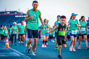 BIB: 50079, 52477, 207
                            <button type="button" onclick="openModal(10562123)" class="btn btn-primary btn-sm float-right btn-popup" data-toggle="modal" data-target=".modal-high-quality">
                        <i class="fas fa-shopping-cart"></i> Add to Cart
                    </button>
                                            <button type="button" onclick="isThisMe(10562123, true)" class="btn btn-success btn-sm float-right btn-popup btn-isme hidden" data-toggle="tooltip" data-placement="bottom" title="นี่คือรูปของคุณใช่ไหม คลิกที่นี่เพื่อเอาเข้าอัลบั้ม">
                        <i class="fas fa-plus"></i> Add to album
                    </button>
                    <button type="button" onclick="isThisMe(10562123, false)" class="btn btn-warning btn-sm float-right btn-popup btn-isnotme hidden">
                        <i class="fas fa-ban"></i> Remove from album
                    </button>