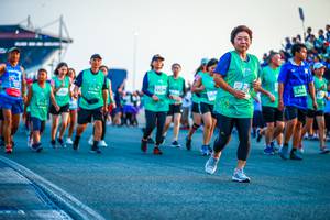 BIB: 52045
                            <button type="button" onclick="openModal(10560409)" class="btn btn-primary btn-sm float-right btn-popup" data-toggle="modal" data-target=".modal-high-quality">
                        <i class="fas fa-shopping-cart"></i> Add to Cart
                    </button>
                                            <button type="button" onclick="isThisMe(10560409, true)" class="btn btn-success btn-sm float-right btn-popup btn-isme hidden" data-toggle="tooltip" data-placement="bottom" title="นี่คือรูปของคุณใช่ไหม คลิกที่นี่เพื่อเอาเข้าอัลบั้ม">
                        <i class="fas fa-plus"></i> Add to album
                    </button>
                    <button type="button" onclick="isThisMe(10560409, false)" class="btn btn-warning btn-sm float-right btn-popup btn-isnotme hidden">
                        <i class="fas fa-ban"></i> Remove from album
                    </button>