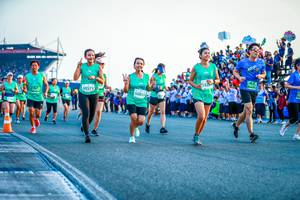 BIB: 7041, 326, 0571, 50855, 7029
                            <button type="button" onclick="openModal(10557612)" class="btn btn-primary btn-sm float-right btn-popup" data-toggle="modal" data-target=".modal-high-quality">
                        <i class="fas fa-shopping-cart"></i> Add to Cart
                    </button>
                                            <button type="button" onclick="isThisMe(10557612, true)" class="btn btn-success btn-sm float-right btn-popup btn-isme hidden" data-toggle="tooltip" data-placement="bottom" title="นี่คือรูปของคุณใช่ไหม คลิกที่นี่เพื่อเอาเข้าอัลบั้ม">
                        <i class="fas fa-plus"></i> Add to album
                    </button>
                    <button type="button" onclick="isThisMe(10557612, false)" class="btn btn-warning btn-sm float-right btn-popup btn-isnotme hidden">
                        <i class="fas fa-ban"></i> Remove from album
                    </button>