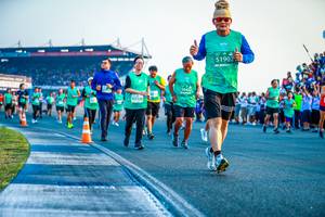 BIB: 51902, 30422, 83120
                            <button type="button" onclick="openModal(10559853)" class="btn btn-primary btn-sm float-right btn-popup" data-toggle="modal" data-target=".modal-high-quality">
                        <i class="fas fa-shopping-cart"></i> Add to Cart
                    </button>
                                            <button type="button" onclick="isThisMe(10559853, true)" class="btn btn-success btn-sm float-right btn-popup btn-isme hidden" data-toggle="tooltip" data-placement="bottom" title="นี่คือรูปของคุณใช่ไหม คลิกที่นี่เพื่อเอาเข้าอัลบั้ม">
                        <i class="fas fa-plus"></i> Add to album
                    </button>
                    <button type="button" onclick="isThisMe(10559853, false)" class="btn btn-warning btn-sm float-right btn-popup btn-isnotme hidden">
                        <i class="fas fa-ban"></i> Remove from album
                    </button>