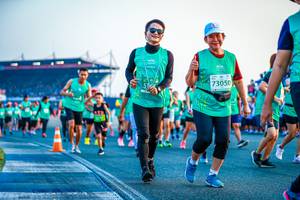 BIB: 73050
                            <button type="button" onclick="openModal(10562120)" class="btn btn-primary btn-sm float-right btn-popup" data-toggle="modal" data-target=".modal-high-quality">
                        <i class="fas fa-shopping-cart"></i> Add to Cart
                    </button>
                                            <button type="button" onclick="isThisMe(10562120, true)" class="btn btn-success btn-sm float-right btn-popup btn-isme hidden" data-toggle="tooltip" data-placement="bottom" title="นี่คือรูปของคุณใช่ไหม คลิกที่นี่เพื่อเอาเข้าอัลบั้ม">
                        <i class="fas fa-plus"></i> Add to album
                    </button>
                    <button type="button" onclick="isThisMe(10562120, false)" class="btn btn-warning btn-sm float-right btn-popup btn-isnotme hidden">
                        <i class="fas fa-ban"></i> Remove from album
                    </button>