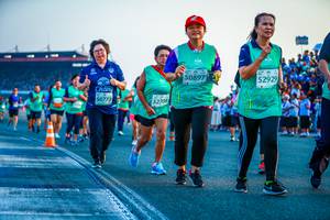 BIB: 0897, 52929, 50772, 52708
                            <button type="button" onclick="openModal(10561456)" class="btn btn-primary btn-sm float-right btn-popup" data-toggle="modal" data-target=".modal-high-quality">
                        <i class="fas fa-shopping-cart"></i> Add to Cart
                    </button>
                                            <button type="button" onclick="isThisMe(10561456, true)" class="btn btn-success btn-sm float-right btn-popup btn-isme hidden" data-toggle="tooltip" data-placement="bottom" title="นี่คือรูปของคุณใช่ไหม คลิกที่นี่เพื่อเอาเข้าอัลบั้ม">
                        <i class="fas fa-plus"></i> Add to album
                    </button>
                    <button type="button" onclick="isThisMe(10561456, false)" class="btn btn-warning btn-sm float-right btn-popup btn-isnotme hidden">
                        <i class="fas fa-ban"></i> Remove from album
                    </button>